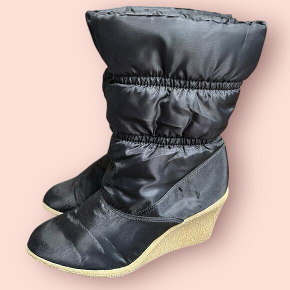 Vtg Y2k Black Puffer Wedge Winter Boots Size 7.5 Slip On Snow Bunny Baddie - Picture 1 of 6